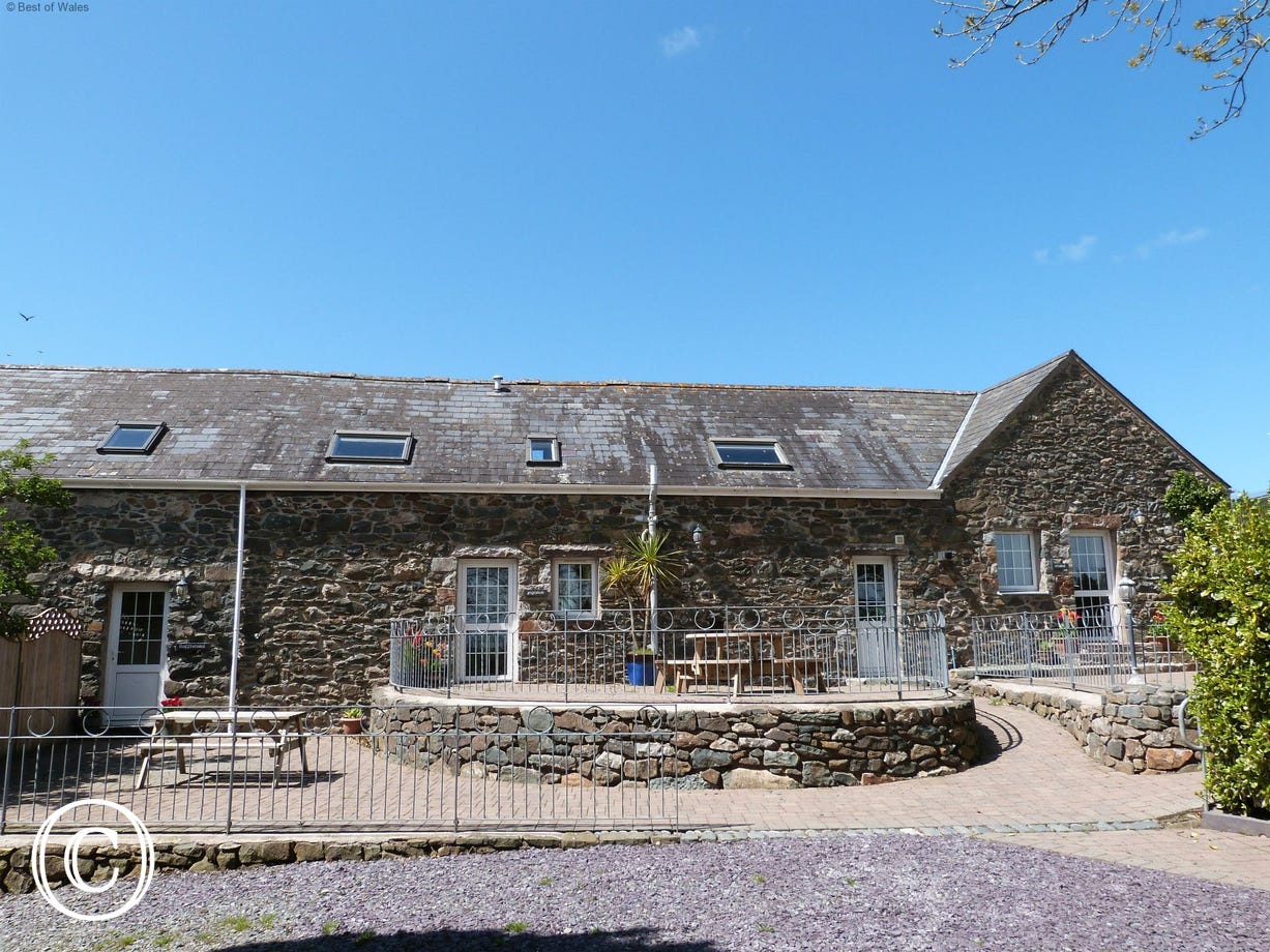 Bythynnod Sarn Group Cottages 489194 Best Of Wales