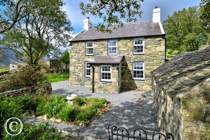Maes y Llan Maes y Llan