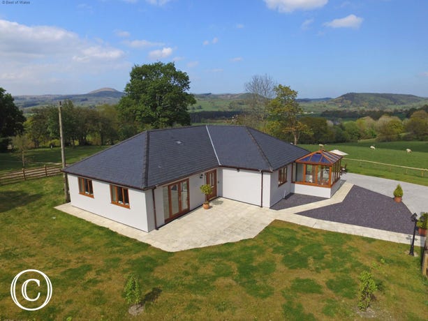 Beautiful Bala holiday cottage in a tranquil, rural location