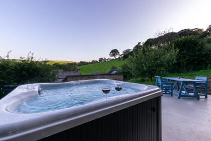 Luxury Cottages With Hot Tubs In Wales Hot Tub Cottages Wales